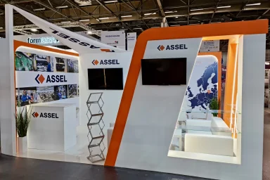 Trade fair booth with branded display elements